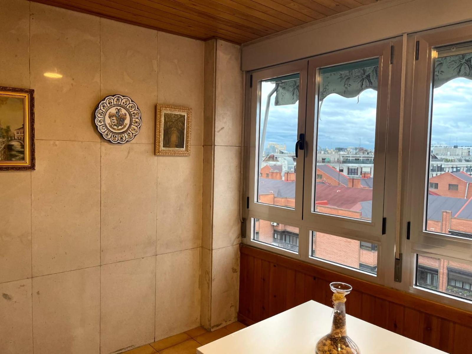 Private Rooms Madrid Atocha Exterior photo